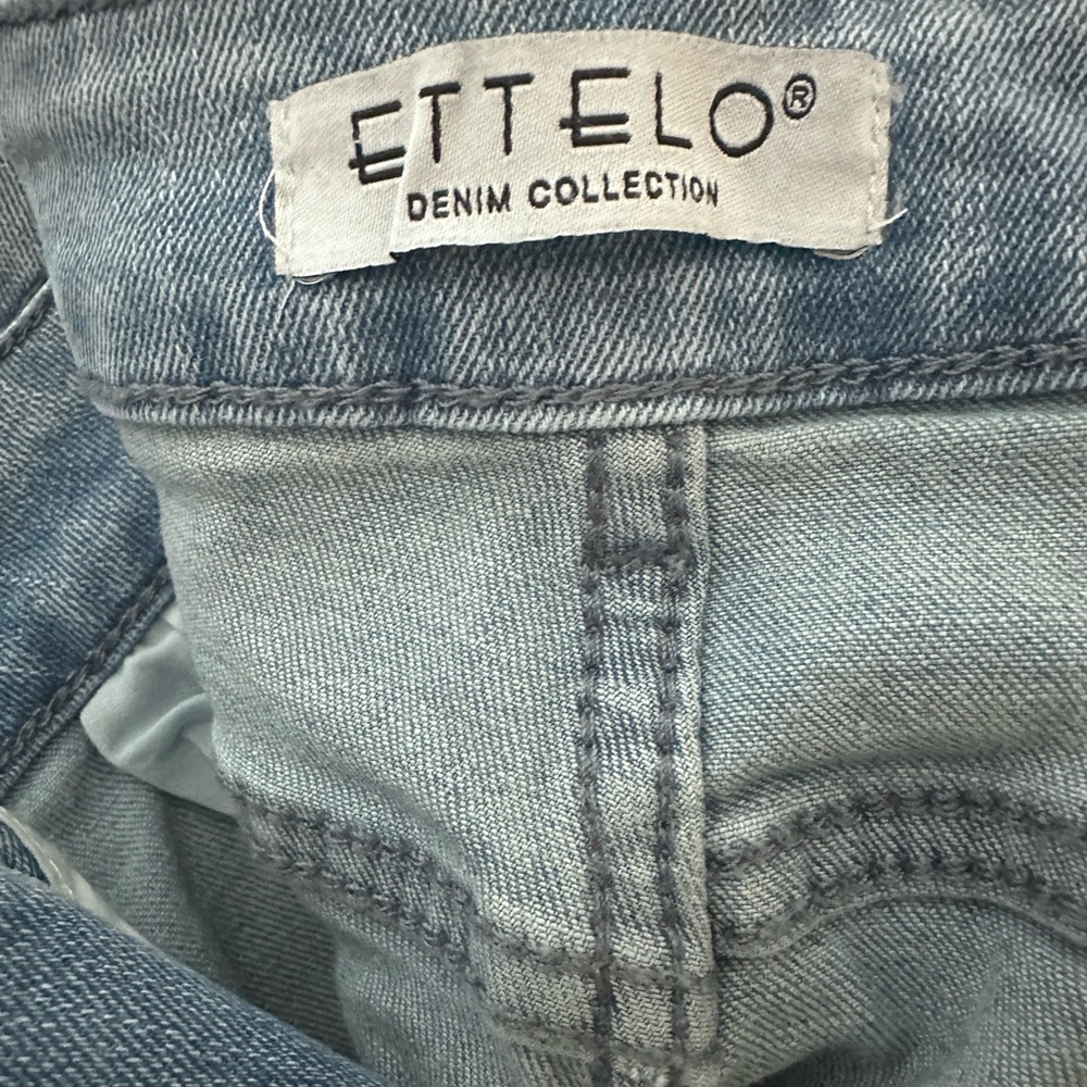 Ettelo size 8 Blue jeans BRAND NEW W TAGS